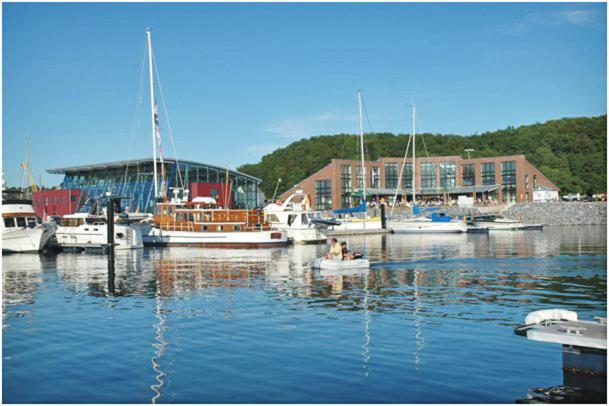 Hausboot Floating 44 In Laboe - Boot 3 Villa Exterior photo