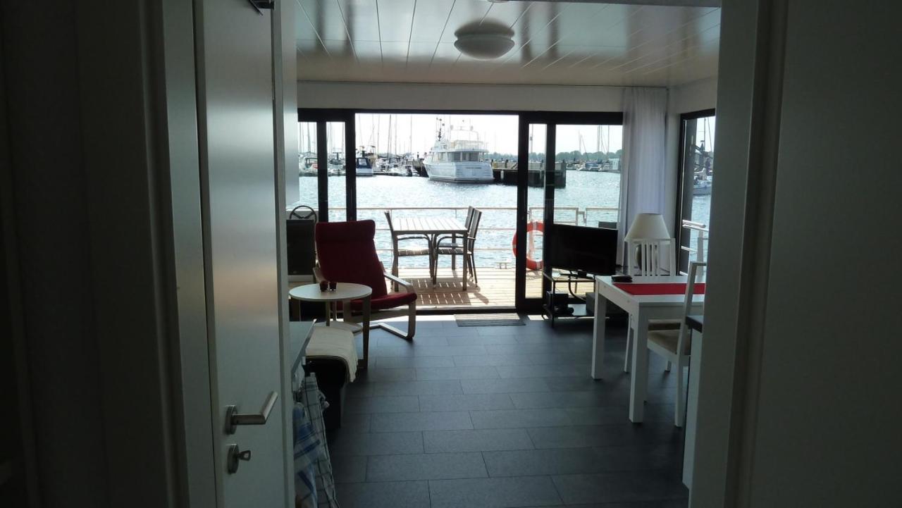 Hausboot Floating 44 In Laboe - Boot 3 Villa Exterior photo