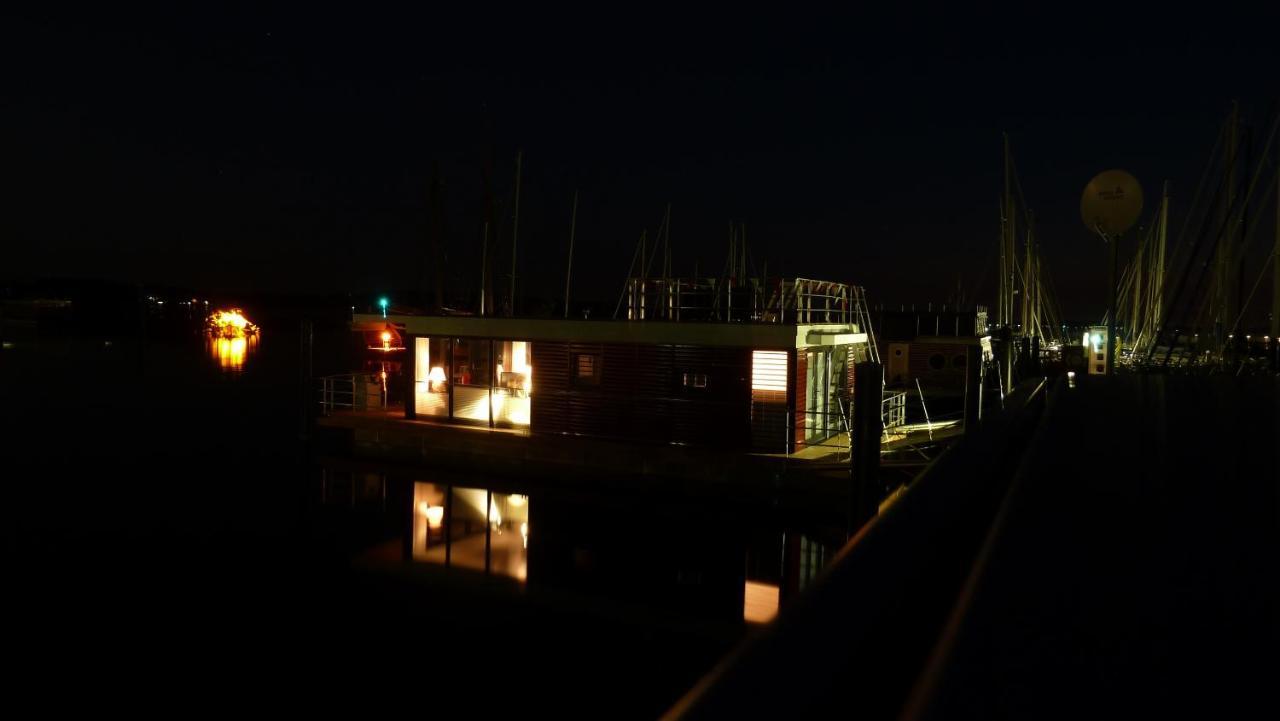 Hausboot Floating 44 In Laboe - Boot 3 Villa Exterior photo